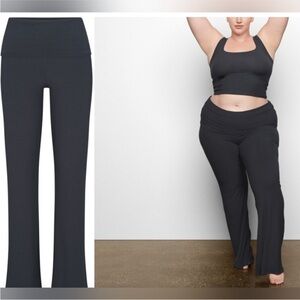 Skims foldover pants